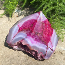 Load image into Gallery viewer, Agate Stone Pointer Medium