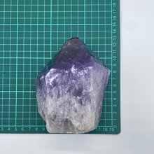 Load image into Gallery viewer, Amethyst Stone Pointer Generator