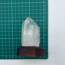 Load image into Gallery viewer, Crystal Quartz Generator Wood Base